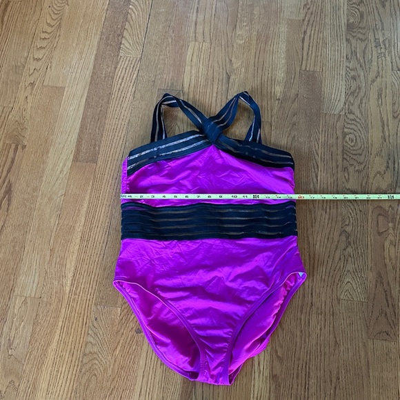 Kenneth Cole New York Magenta and Black One-Piece Swimsuit XL - Picture 2 of 11